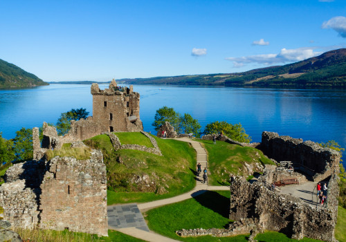 holiday parks on loch ness