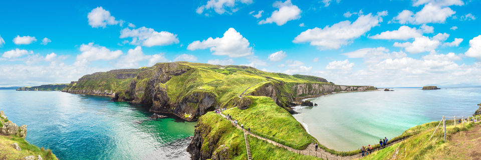 carrick-a-rede on a sunny day in antrim