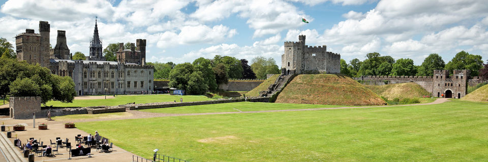 cardiff castle south wales