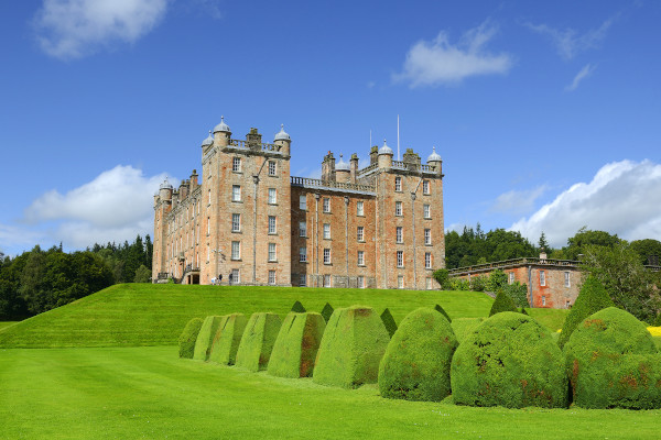 drumlanrig castle in dumfries and galloway