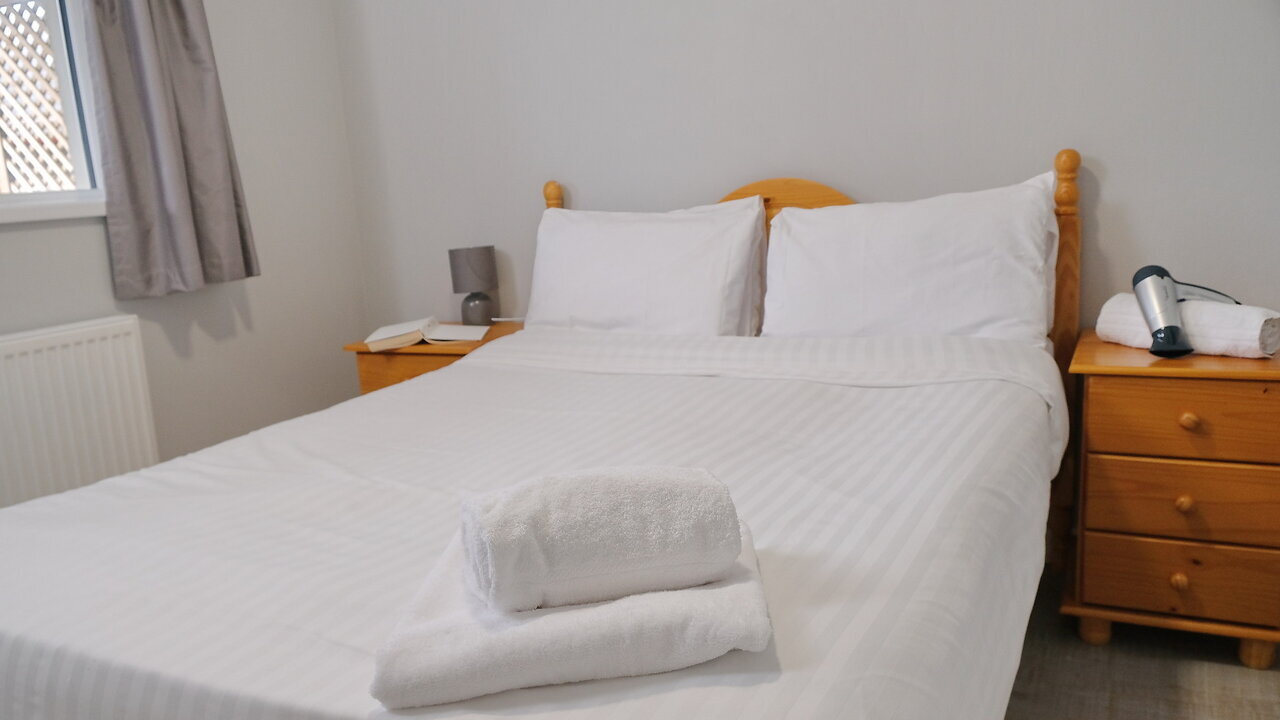 Photo of 2 bed Rathlin Apartment sleeps 5 with Hot Tub