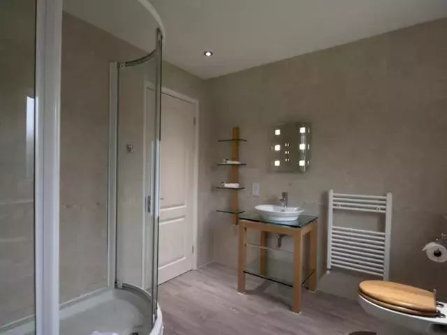 Photo of 2 Bedroom Hot Tub Villa - Pet