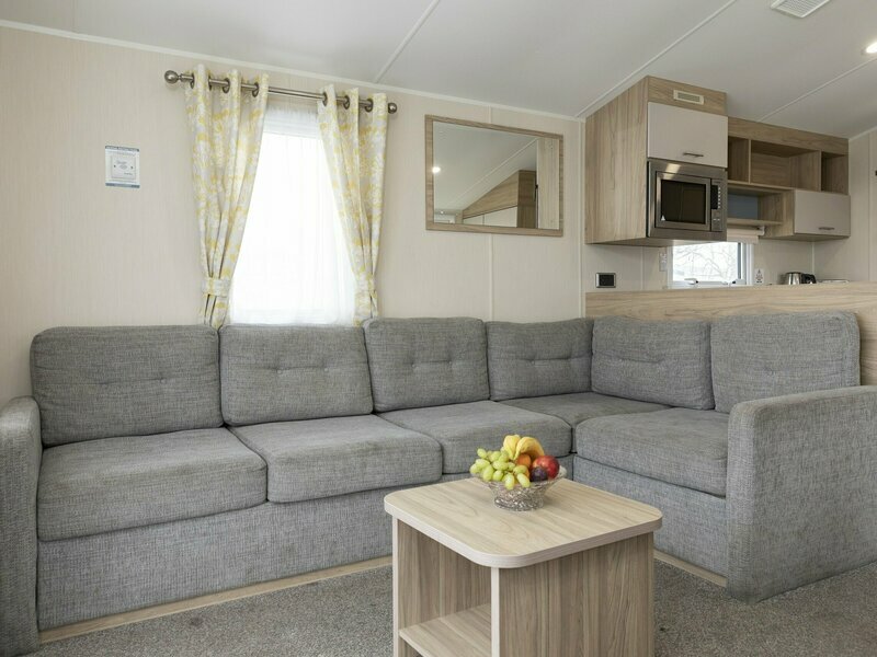 Gold Plus - Pet Friendly Caravan in Worcester