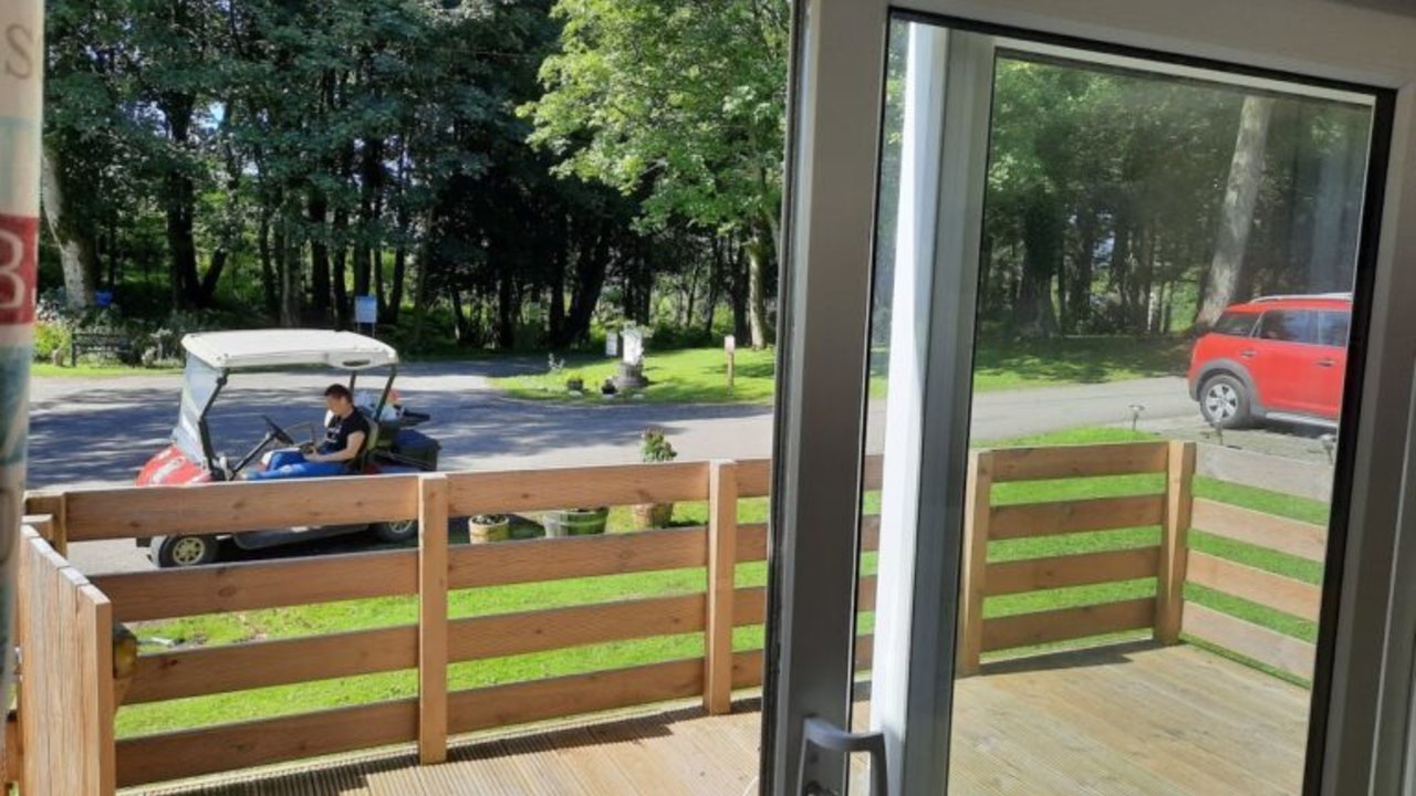 Photo of Centre Lounge Willerby Summer House with decking