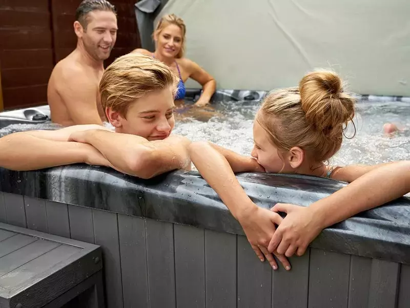 3 Bedroom Hot Tub Bungalow - Pet 3 Bedroom Hot Tub Bungalow - Pet Accommodation in Bodmin