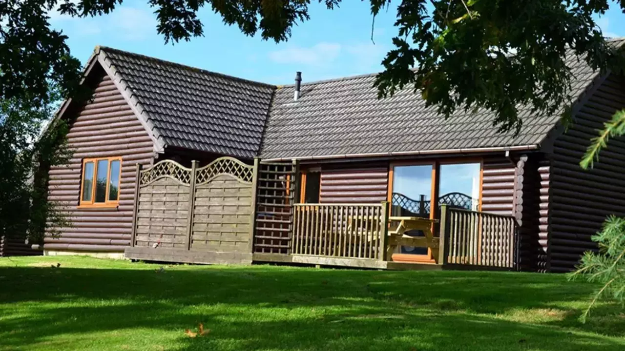 Photo of 3 Bedroom Hot Tub Bungalow