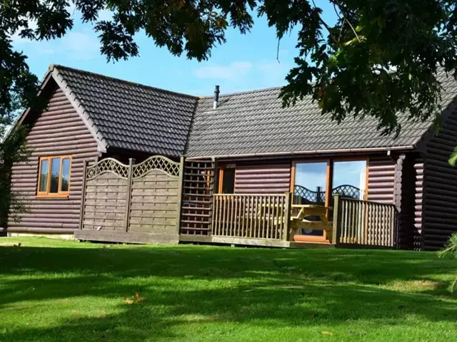 Photo of 3 Bedroom Hot Tub Bungalow