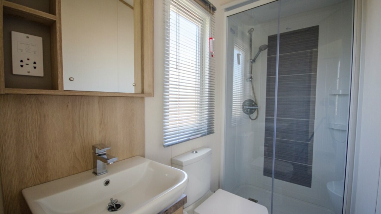 Photo of Platinum with decking