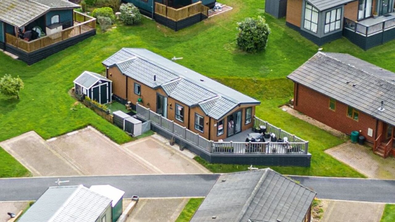 Photo of Delta Avant Garde VIP 2