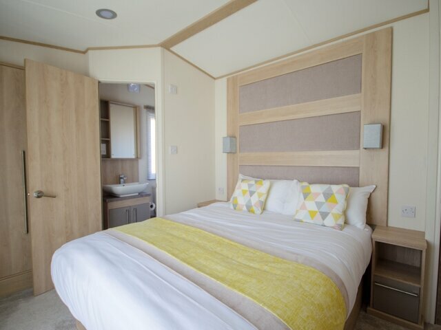 Photo of Platinum with decking