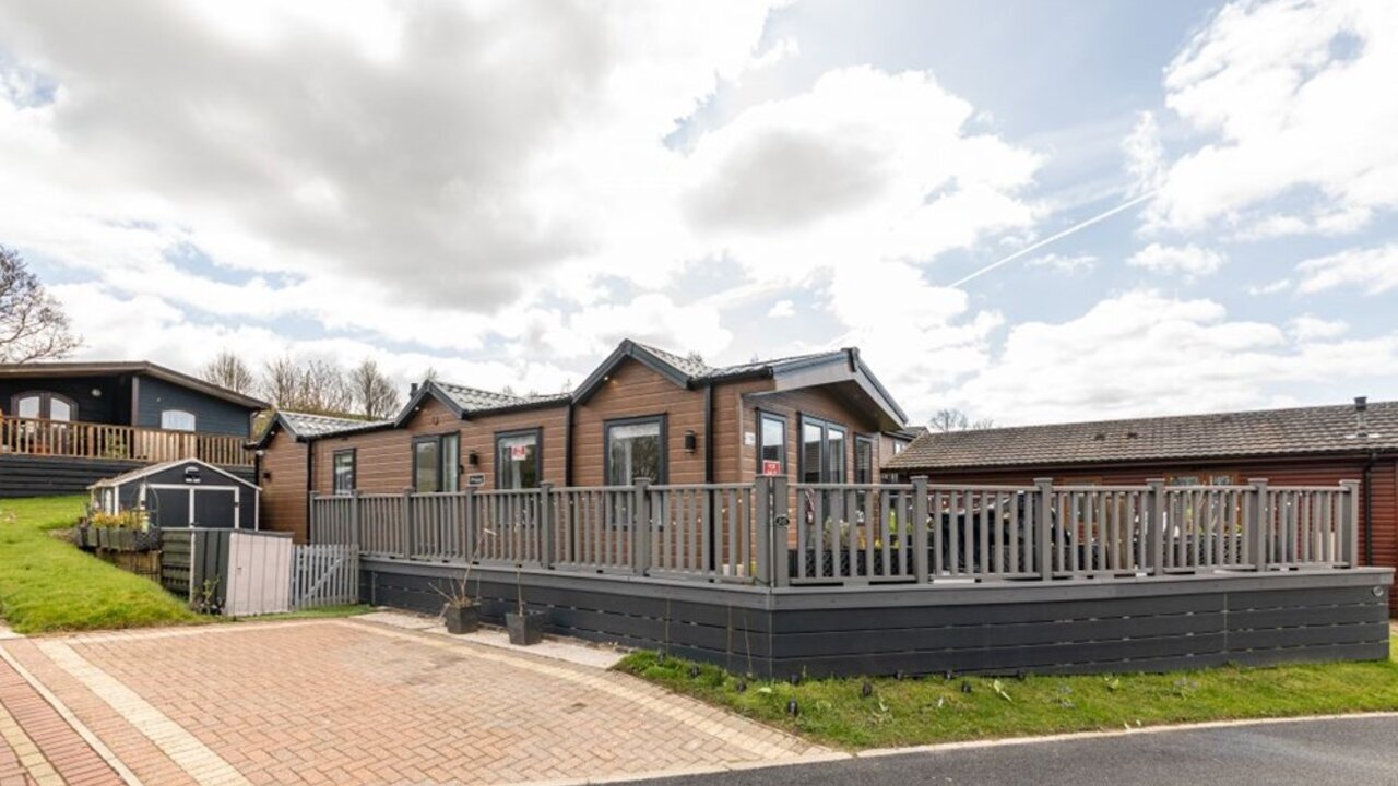 Photo of Delta Avant Garde VIP 2