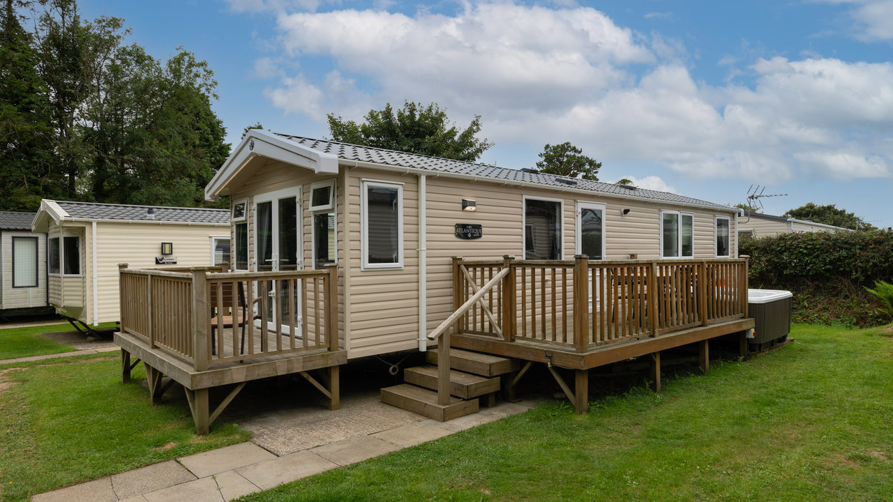 Photo of Caldey 3 Pet