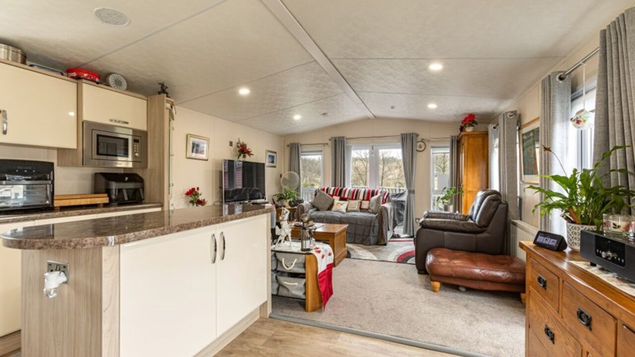 Photo of Delta Avant Garde VIP 2