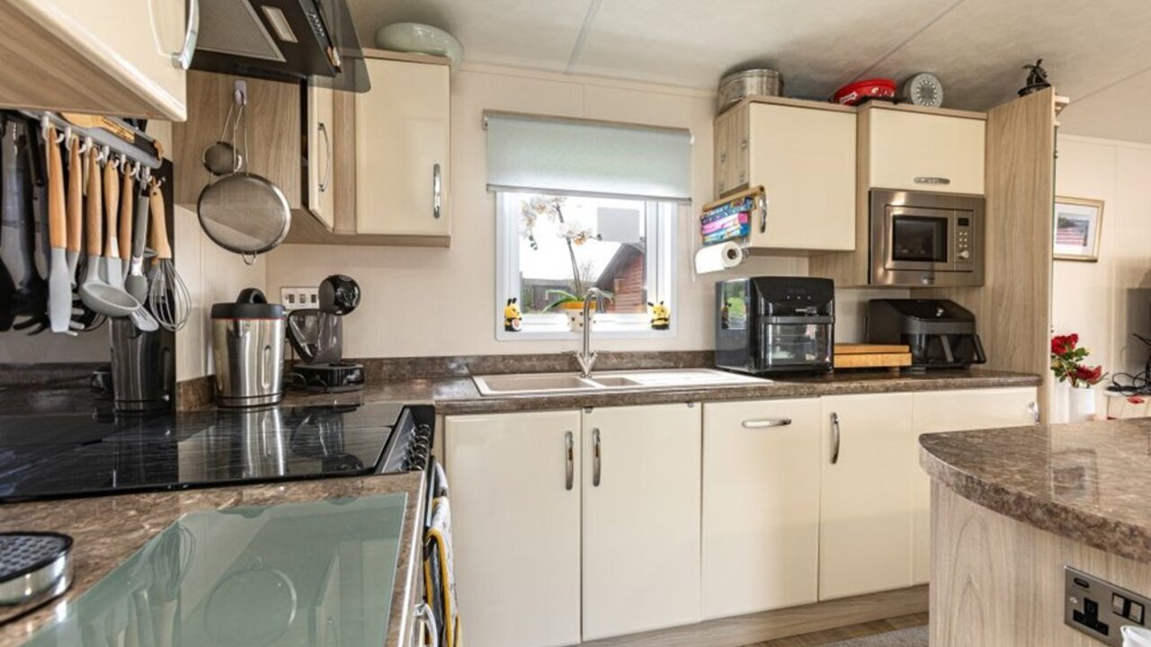 Photo of Delta Avant Garde VIP 2