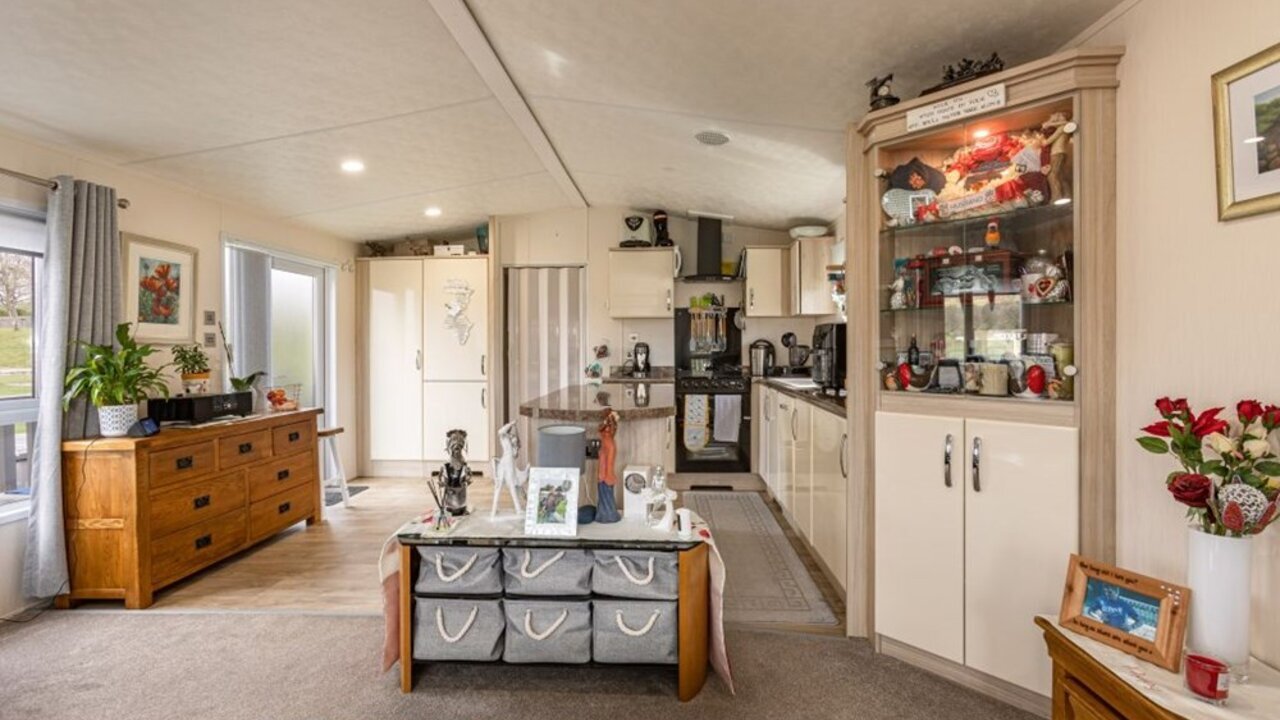 Photo of Delta Avant Garde VIP 2