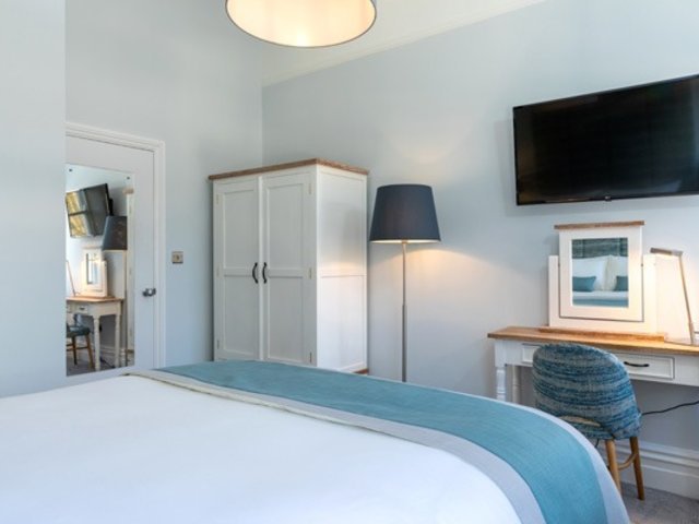 Photo of Lymington Luxury Apartment