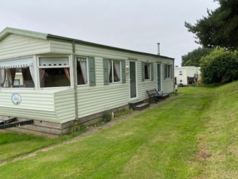 2002 35x12 Willerby Salisbury Caravan in Duns