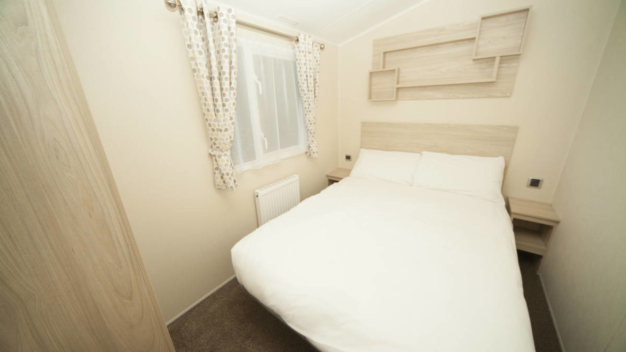 Photo of 3 Bed Gold Caravan