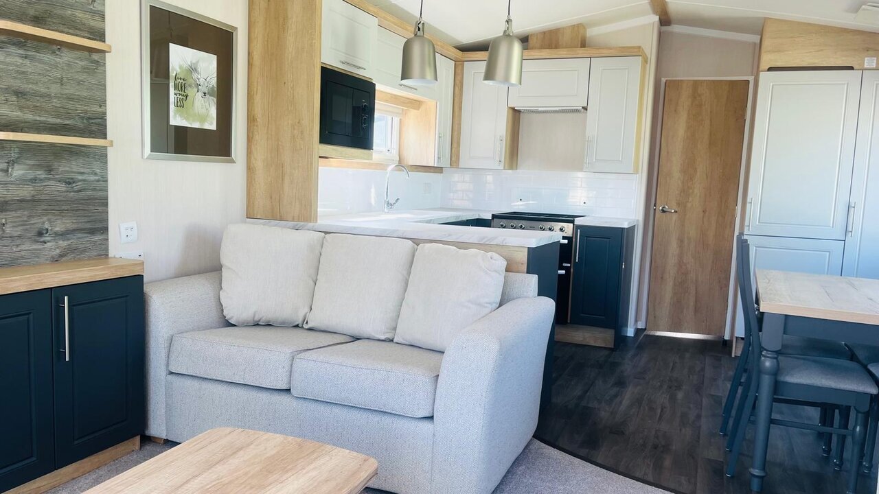 Photo of Swift Bordeaux Exclusive