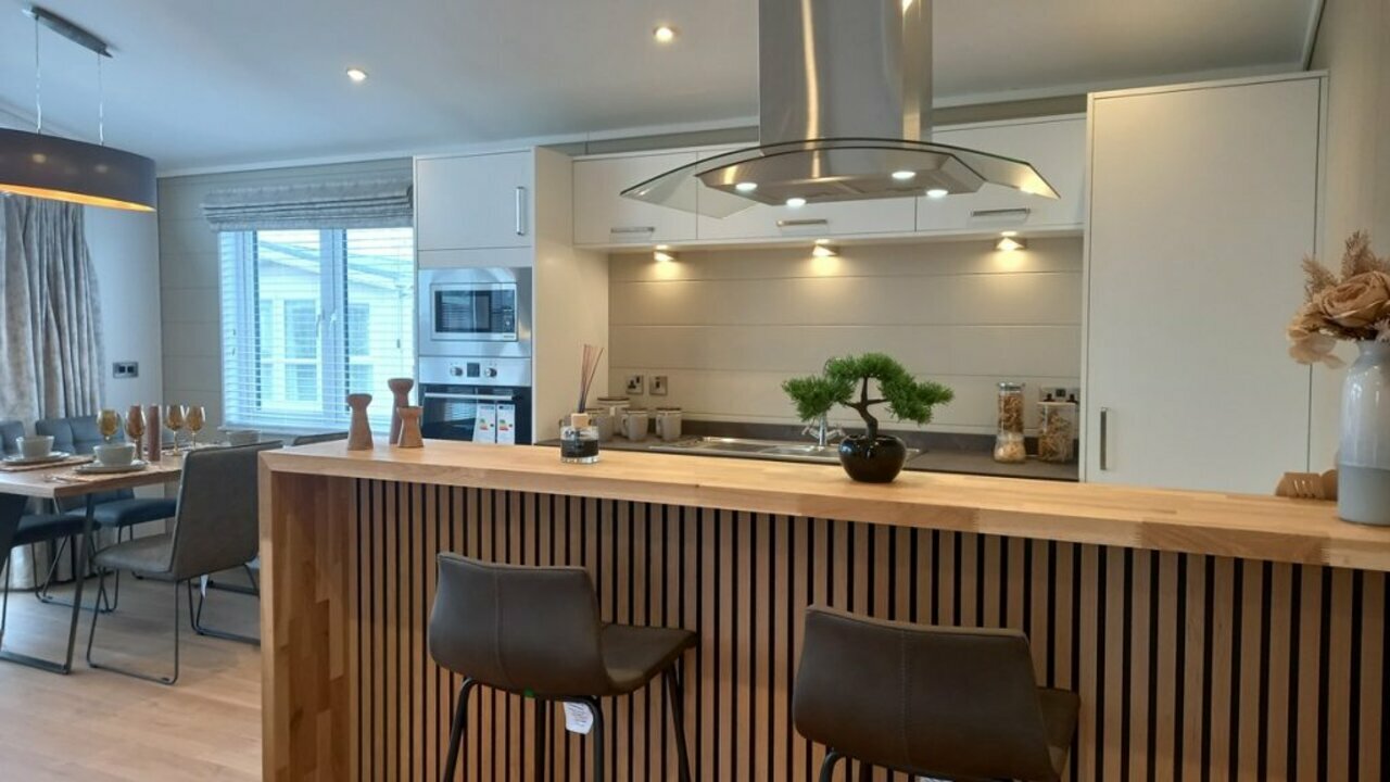 Photo of Prestige, Bella Vista – Smithy 40 x 20ft