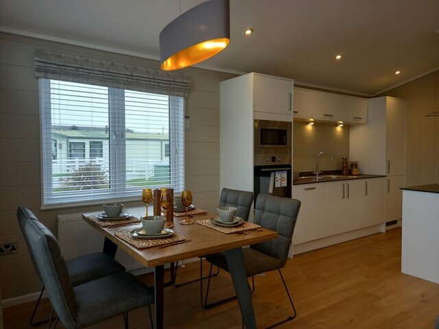 Photo of Prestige, Bella Vista – Smithy 40 x 20ft