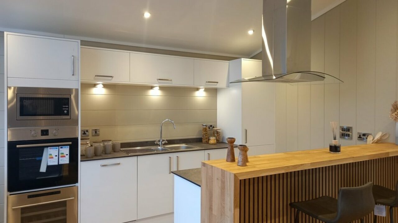 Photo of Prestige, Bella Vista – Smithy 40 x 20ft