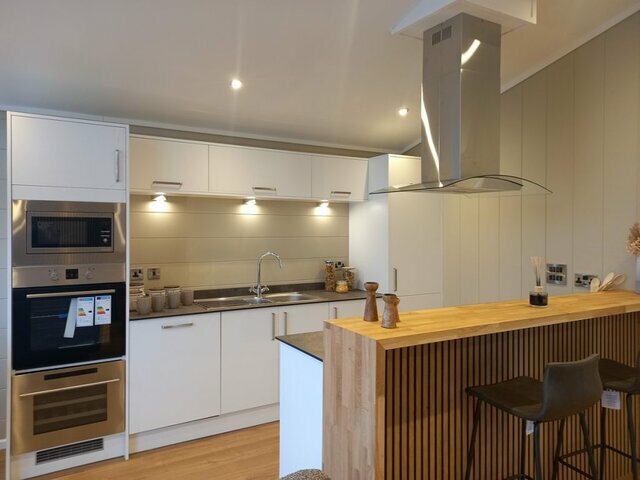 Photo of Prestige, Bella Vista – Smithy 40 x 20ft