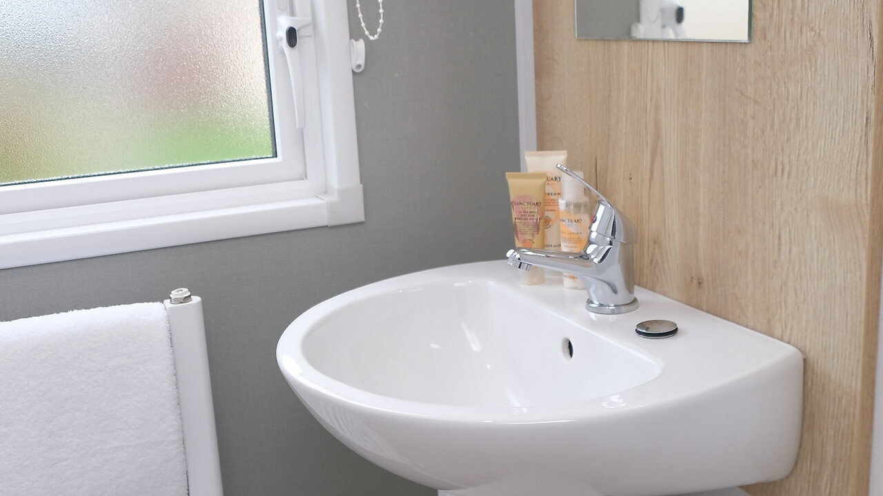 Photo of Caravan holiday Gold sleeps 6 