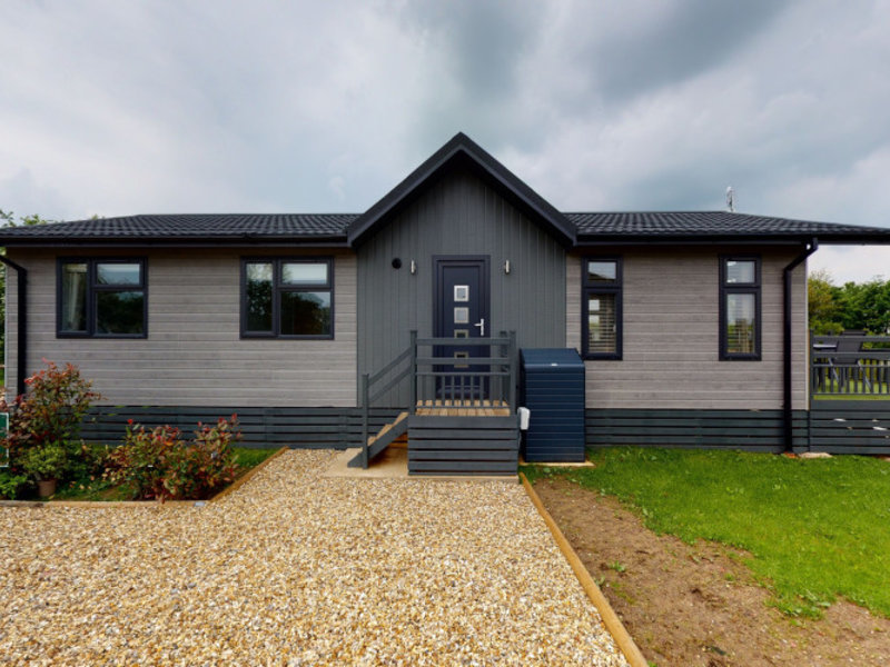 Bespoke 3 bedroom lodge Accommodation in Ashby-cum-Fenby