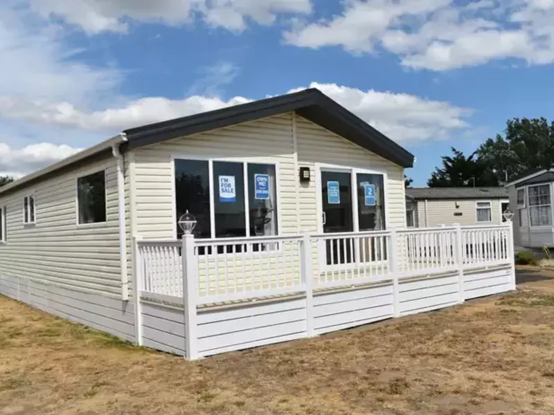 2013 Willerby Cadence Lodge in Felixstowe