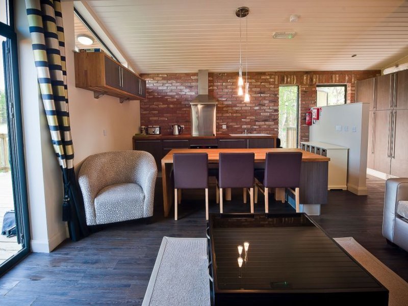 3 Bed Traditional Pet Friendly Lodge 3 Bed Traditional Pet Friendly Lodge Lodge in Sherwood Forest