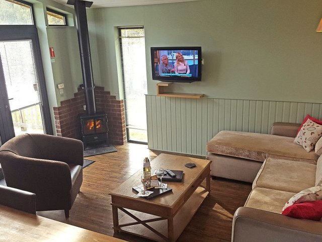 Photo of 3 Bed Traditional Pet Friendly Lodge