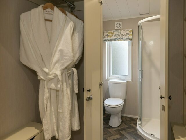 Photo of Platinum 3 bedroom lodge with hot tub & decking